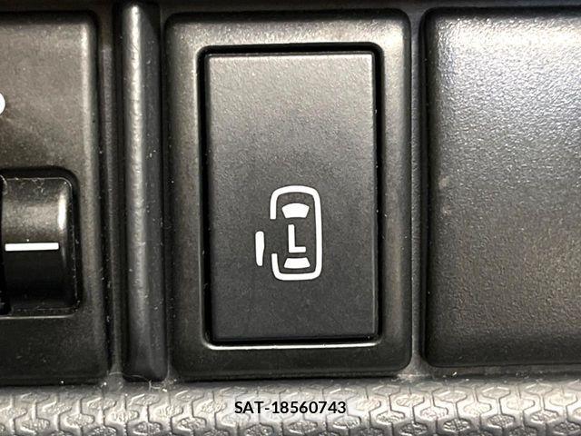 Mitsubishi DELICA 2012-06 8626492-7