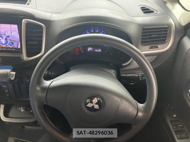 Mitsubishi DELICA 2011-09 8658745-10