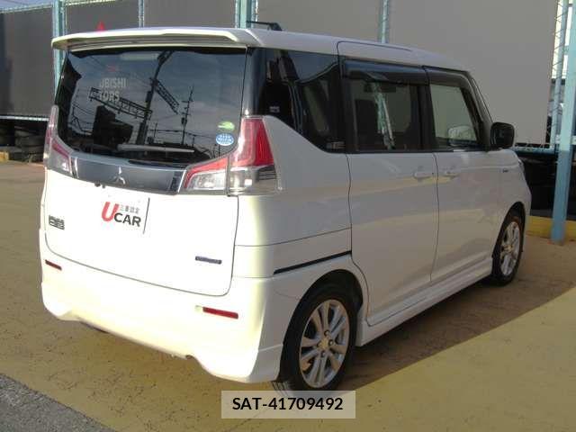 Mitsubishi DELICA 2017-09 8666059-6