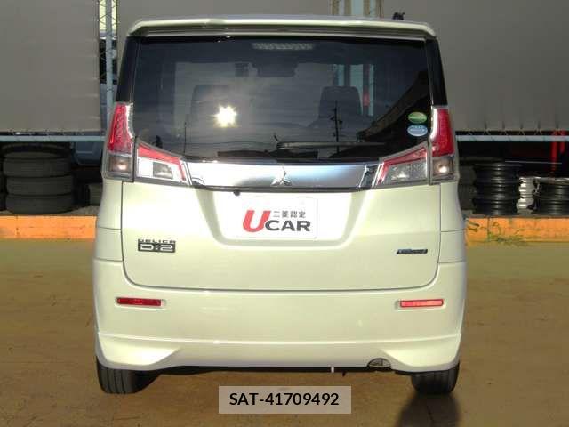 Mitsubishi DELICA 2017-09 8666059-7