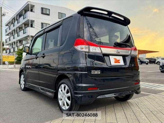 Mitsubishi DELICA 2013-02 8666061-12