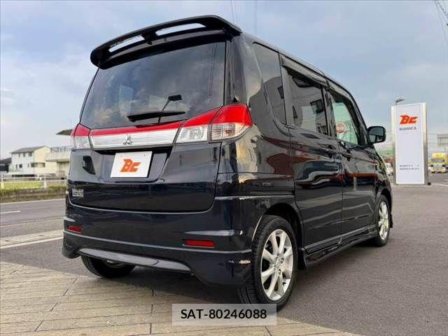 Mitsubishi DELICA 2013-02 8666061-14