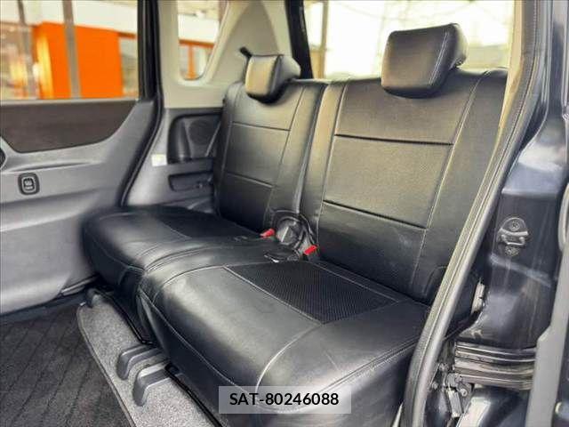 Mitsubishi DELICA 2013-02 8666061-17