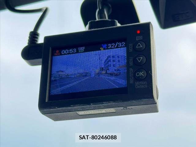 Mitsubishi DELICA 2013-02 8666061-27