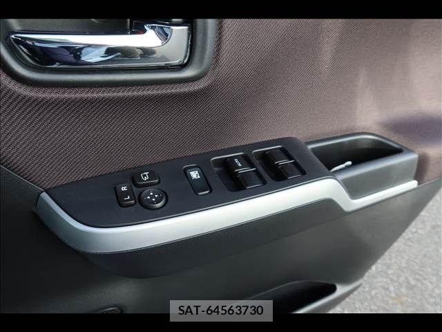 Mitsubishi DELICA 2017-12 8828703-23