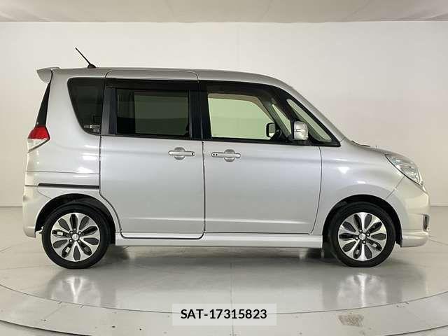 Mitsubishi DELICA 2014-09 8848726-10