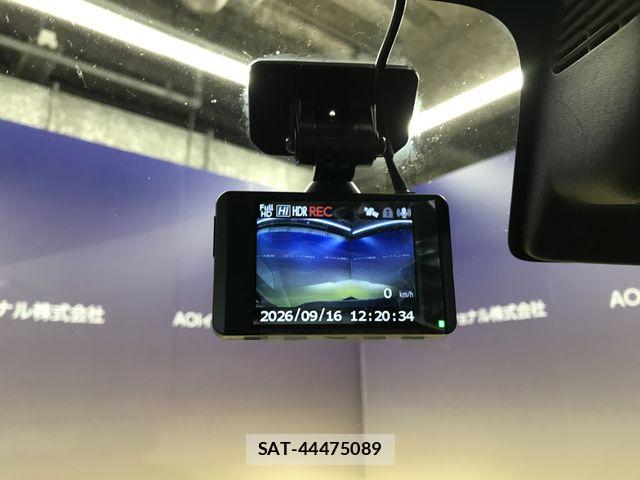 Mitsubishi DELICA 2024-05 8870821-17
