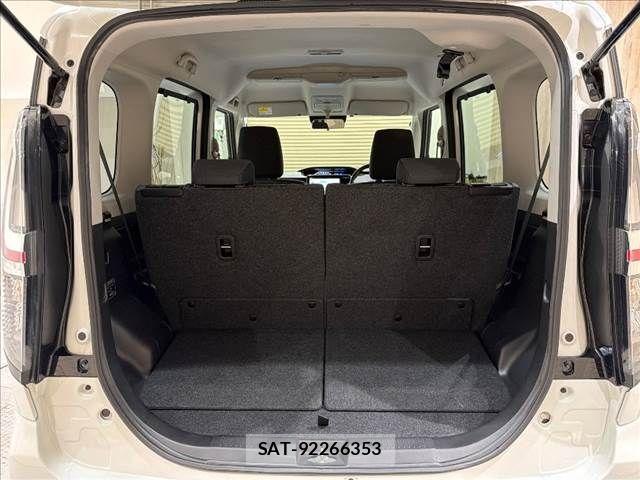 Mitsubishi DELICA 2022-11 8870820-10