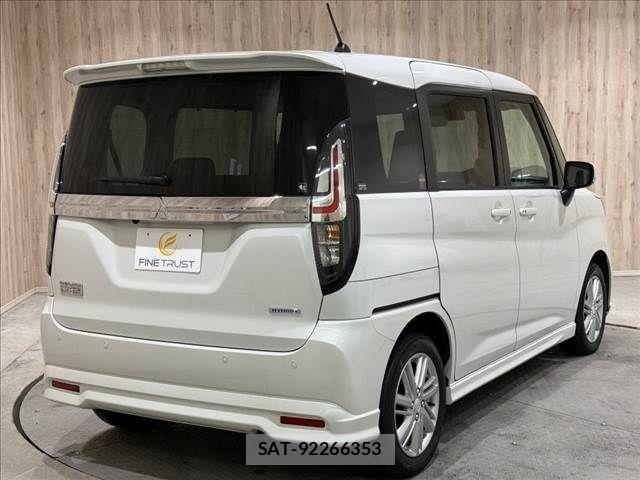 Mitsubishi DELICA 2022-11 8870820-18