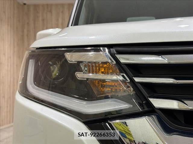 Mitsubishi DELICA 2022-11 8870820-22
