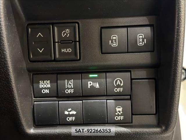 Mitsubishi DELICA 2022-11 8870820-6