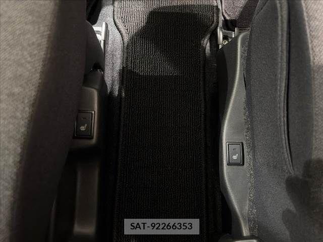 Mitsubishi DELICA 2022-11 8870820-7