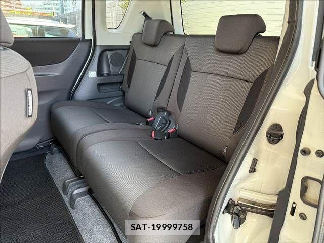 Mitsubishi DELICA 2013-06 6993103-18