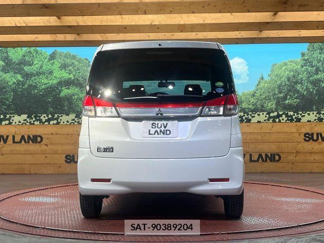 Mitsubishi DELICA 2015-02 7020345-14
