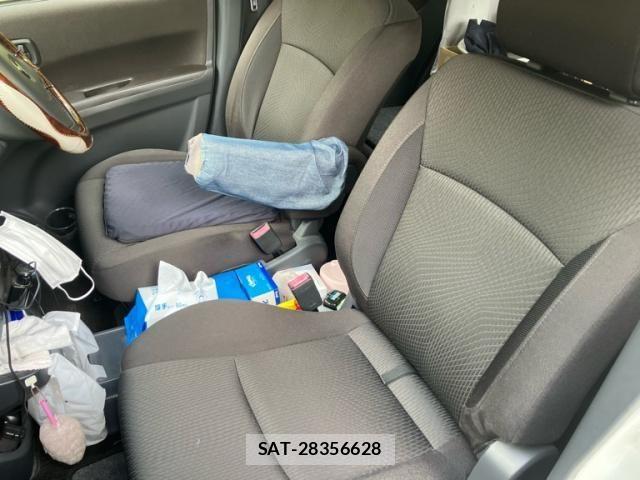 Mitsubishi DELICA 2011-09 7217474-12