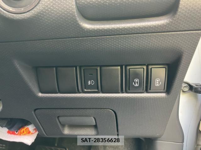 Mitsubishi DELICA 2011-09 7217474-18