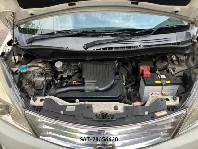 Mitsubishi DELICA 2011-09 7217474-26