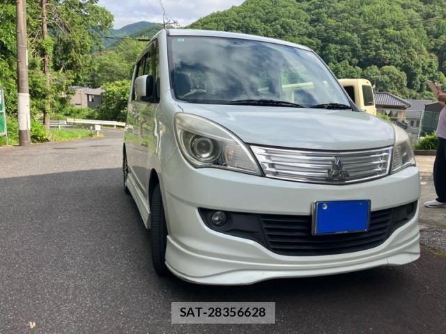 Mitsubishi DELICA 2011-09 7217474-2