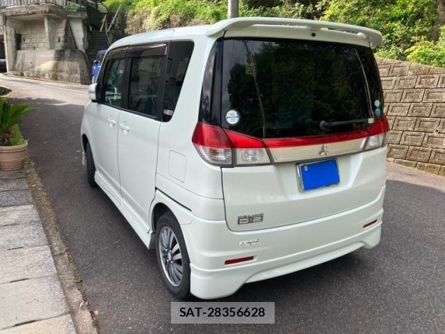 Mitsubishi DELICA 2011-09 7217474-4