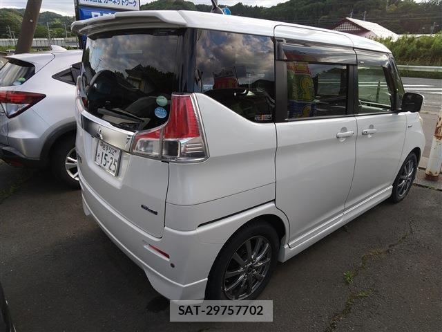 Mitsubishi DELICA 2017-01 7391920-2