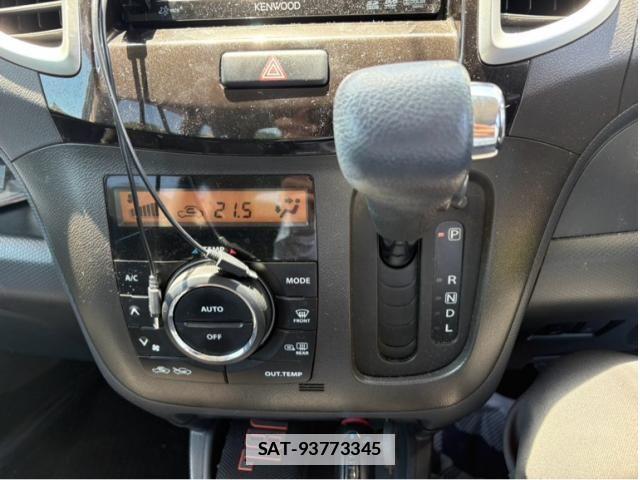 Mitsubishi DELICA 2012-03 7722729-18