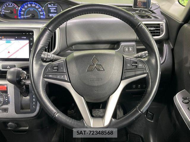 Mitsubishi DELICA 2018-01 8245043-10