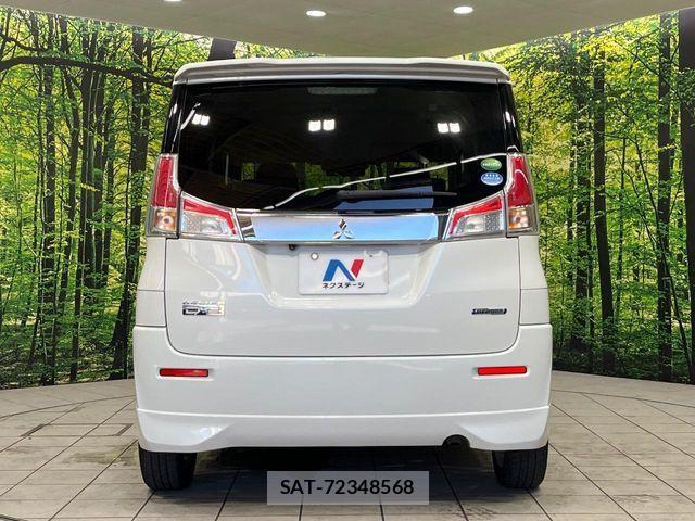 Mitsubishi DELICA 2018-01 8245043-14