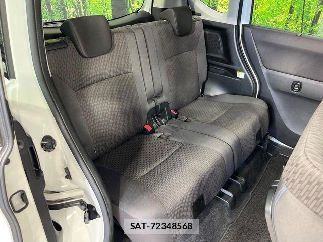Mitsubishi DELICA 2018-01 8245043-8