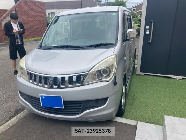 Mitsubishi DELICA 2011-09 8371605-0