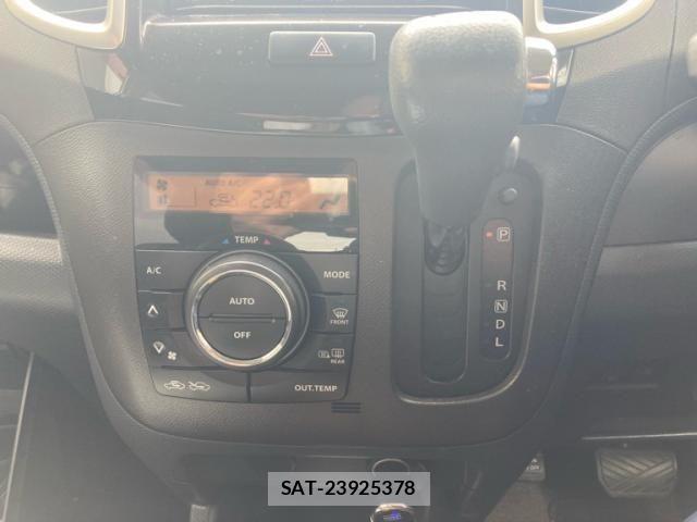 Mitsubishi DELICA 2011-09 8371605-12
