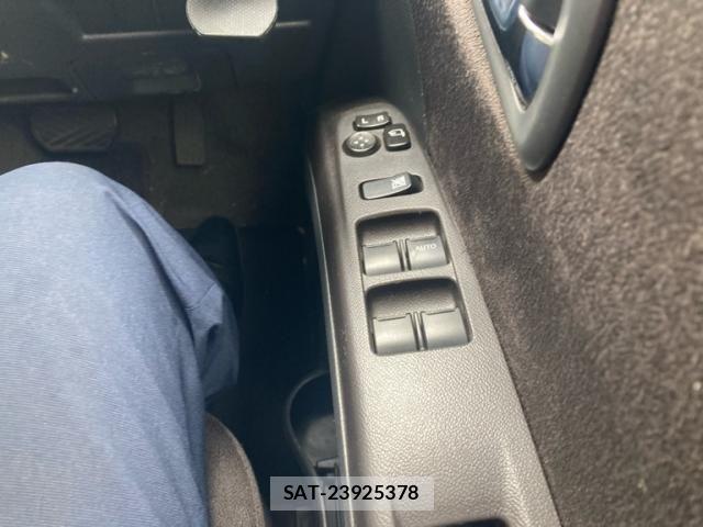 Mitsubishi DELICA 2011-09 8371605-15