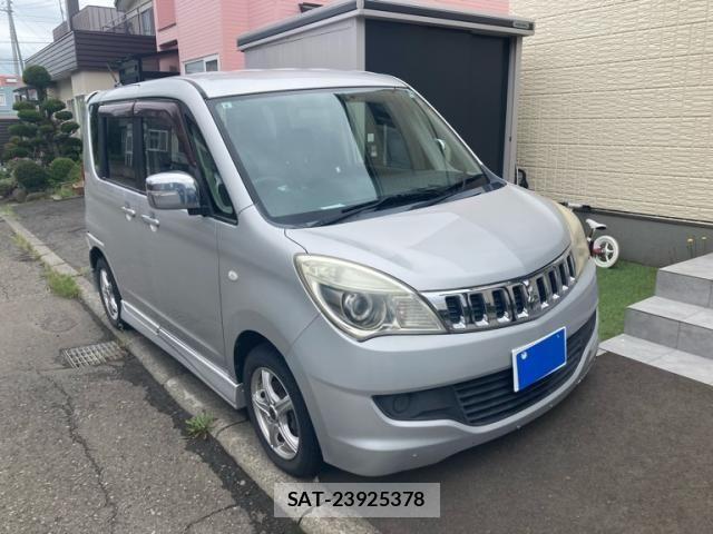 Mitsubishi DELICA 2011-09 8371605-1