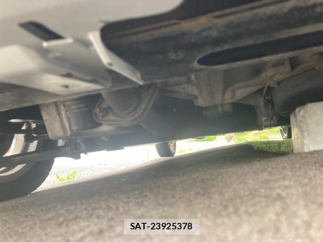 Mitsubishi DELICA 2011-09 8371605-5