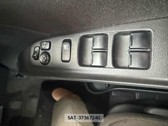 Mitsubishi DELICA 2012-10 8561688-18