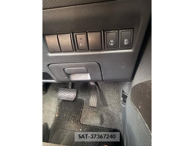Mitsubishi DELICA 2012-10 8561688-20
