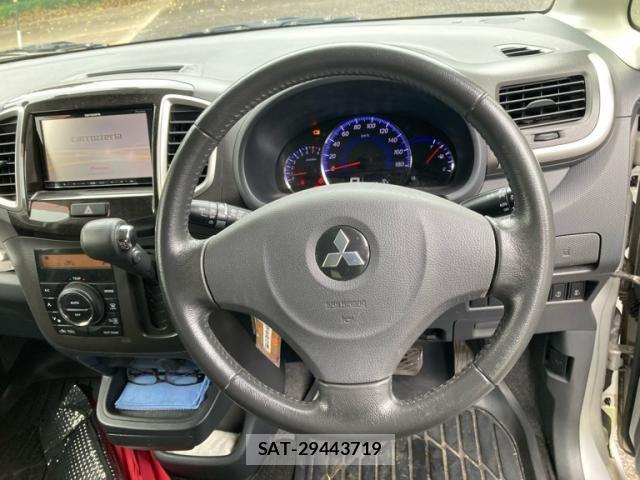 Mitsubishi DELICA 2012-06 8658746-12