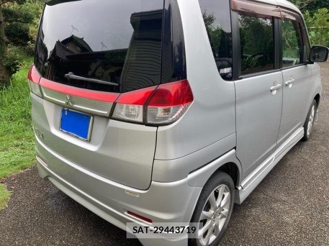 Mitsubishi DELICA 2012-06 8658746-3