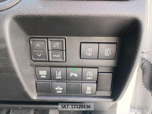 Mitsubishi DELICA 2021-03 8741686-24
