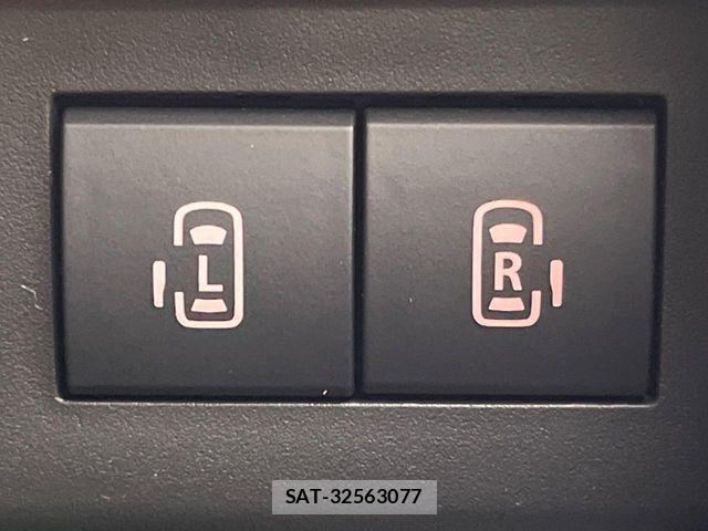 Mitsubishi DELICA 2023-05 6814671-4