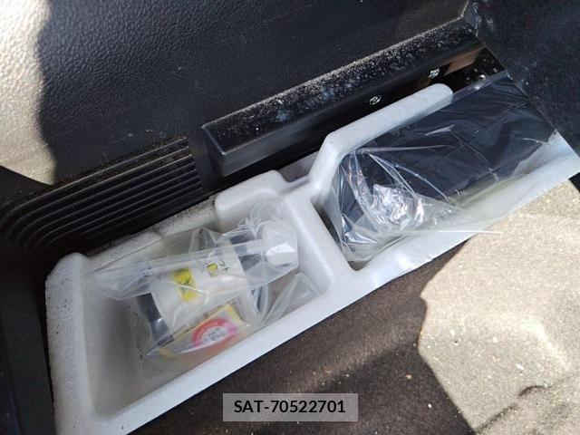 Mitsubishi DELICA 2018-10 6904249-29