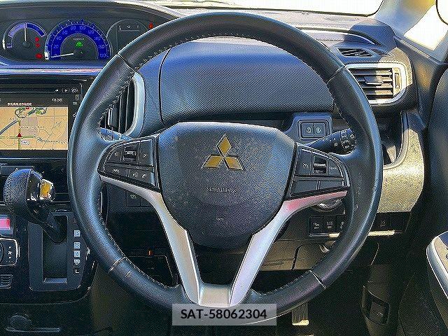 Mitsubishi DELICA 2017-02 7217478-13