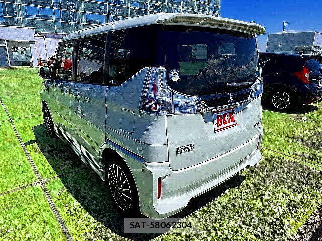 Mitsubishi DELICA 2017-02 7217478-8