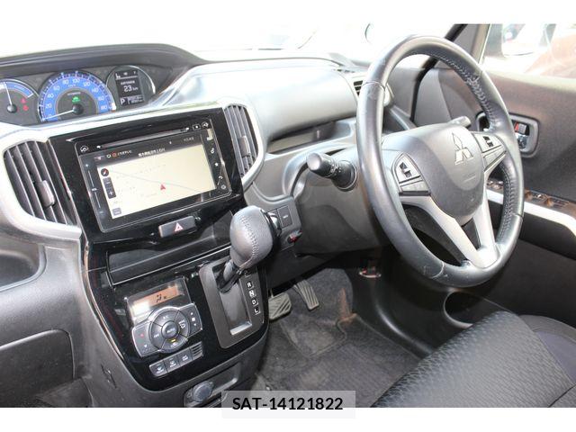 Mitsubishi DELICA 2017-04 7217477-19