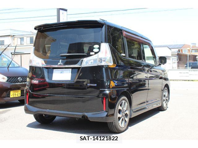 Mitsubishi DELICA 2017-04 7217477-2
