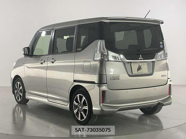 Mitsubishi DELICA 2019-02 7391927-10