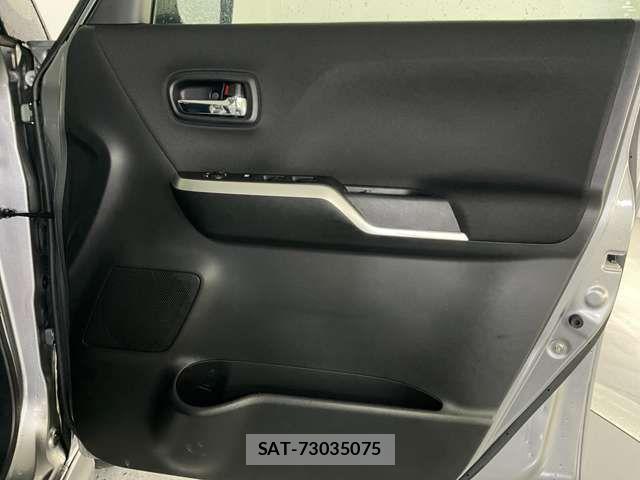 Mitsubishi DELICA 2019-02 7391927-19