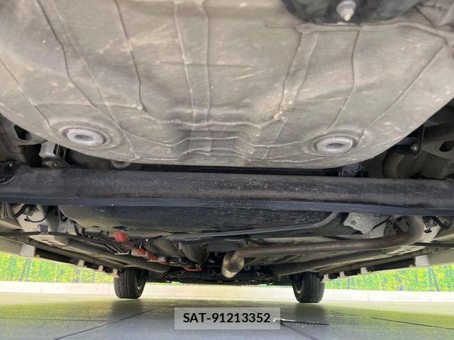 Mitsubishi DELICA 2018-01 7391924-18
