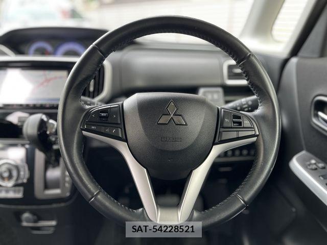 Mitsubishi DELICA 2016-09 7722730-13