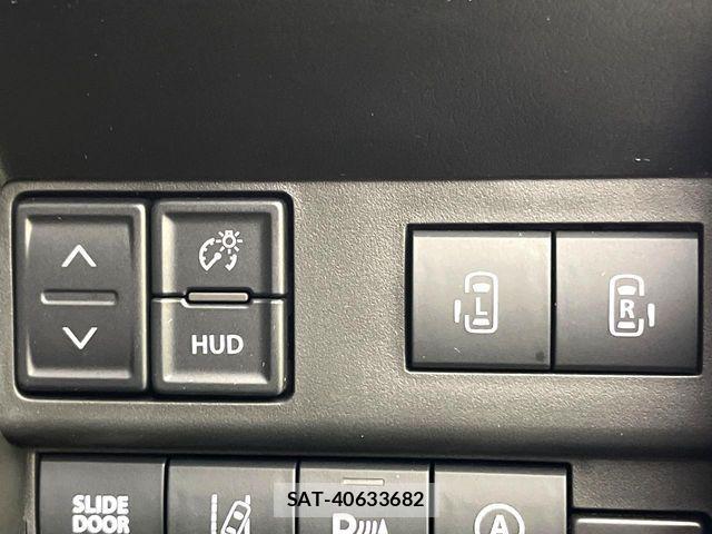 Mitsubishi DELICA 2025-06 8073572-4