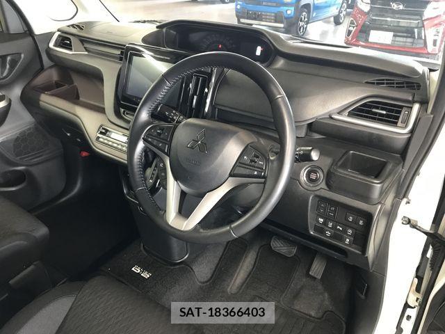Mitsubishi DELICA 2021-05 8207287-11
